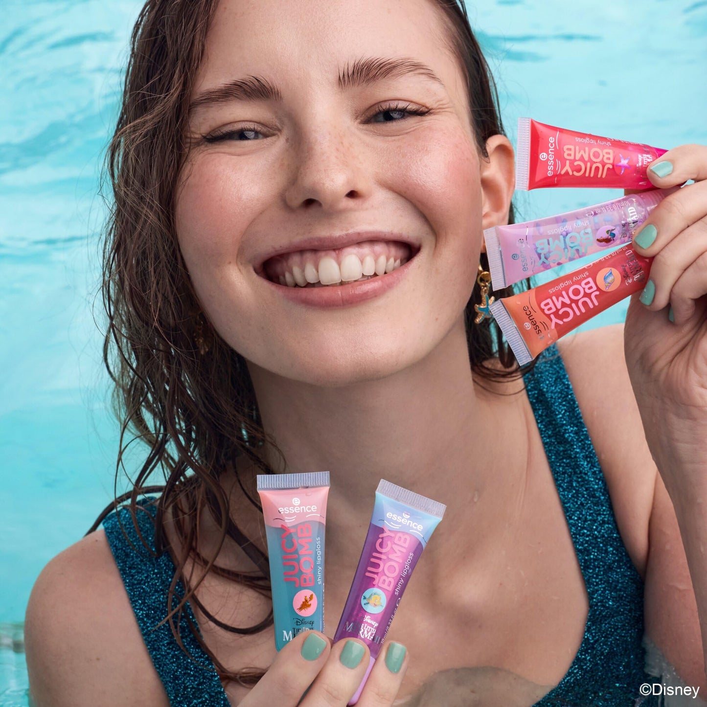 essence Disney THE LITTLE MERMAID JUICY BOMB shiny lipgloss crew, Mehrfarbig, Expressergebnis, glänzend, schimmernd, vegan, ohne Parabene, ohne Mikroplastikpartikel, Nanopartikel frei,1er Pack(5x10ml)